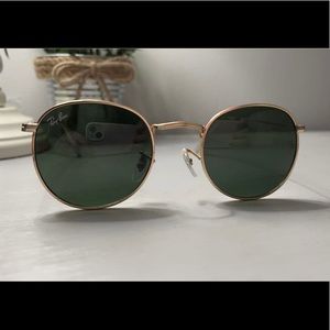 Ray Bans round metal frame gold